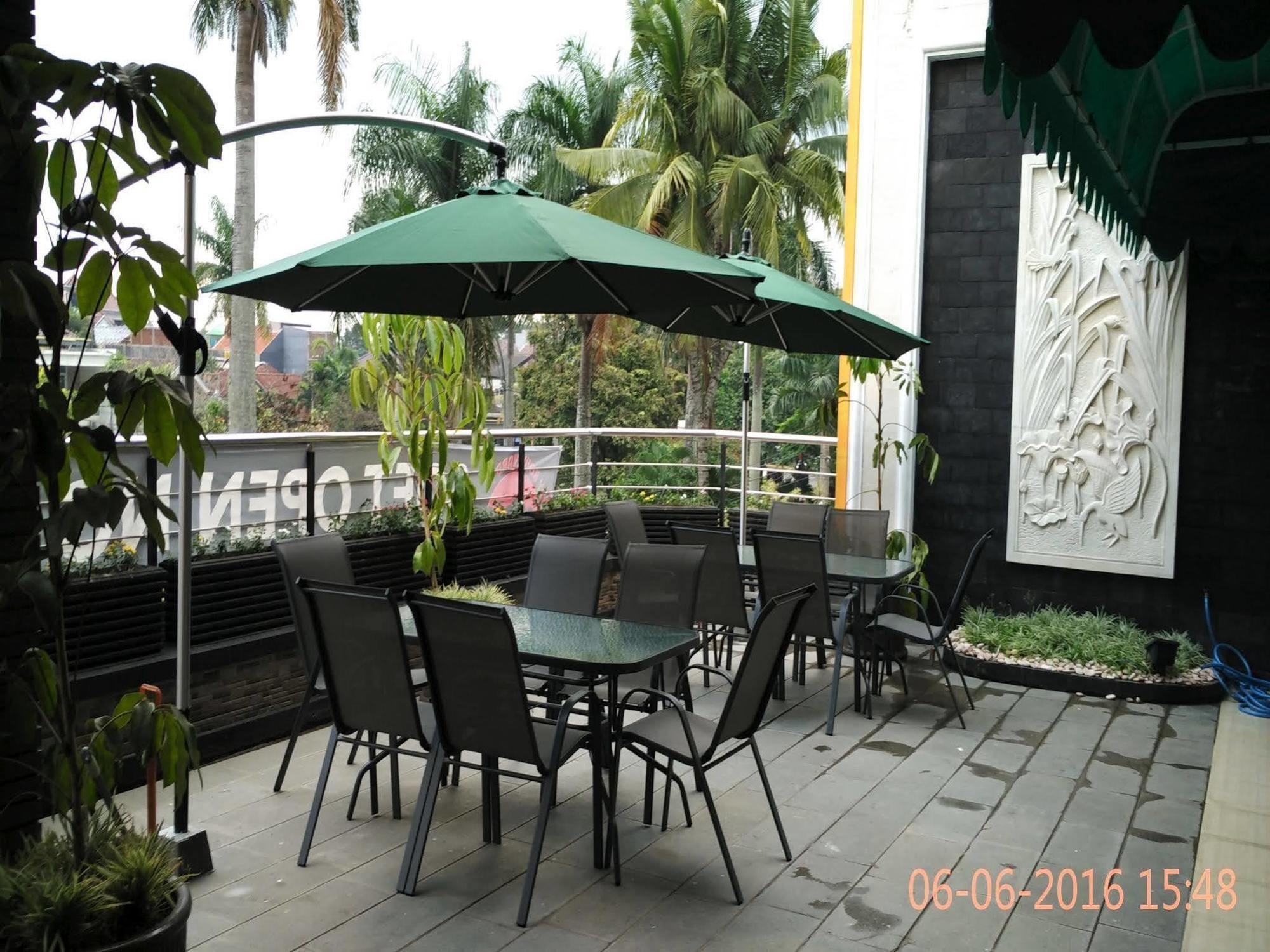 Malang City Boulevard Homestay Εξωτερικό φωτογραφία